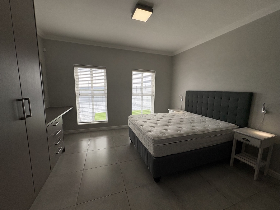 To Let 4 Bedroom Property for Rent in Yzerfontein Western Cape